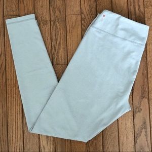 Zella Gray Stripe Reversible Live-in Legging L EUC